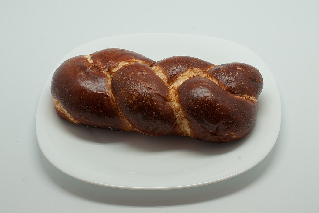 Photographie documentaire : Pain suisse de type bretzel